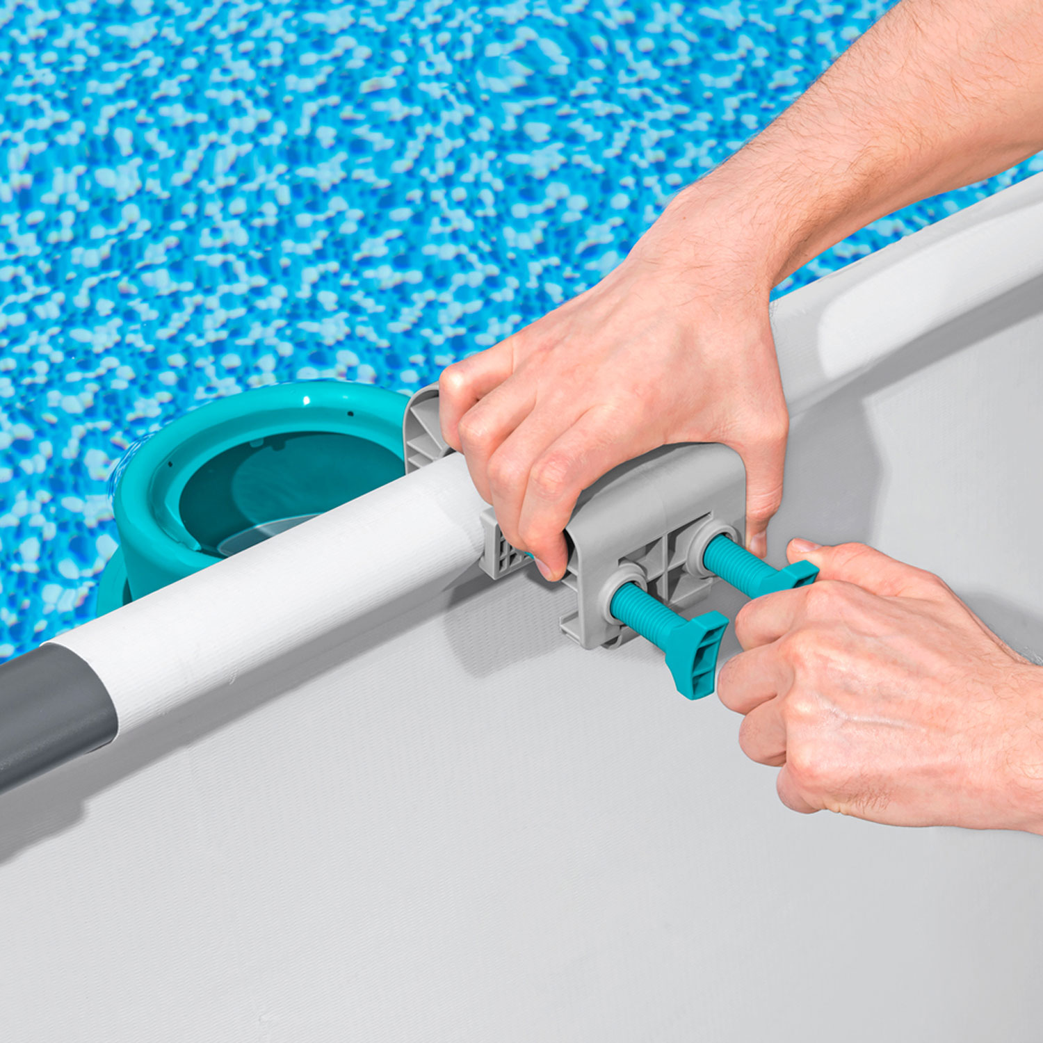 Bestway Pool Pflege-Set AquaClean Deluxe | für Pumpen ab 2006 l/h Leistung | inkl. Kescher