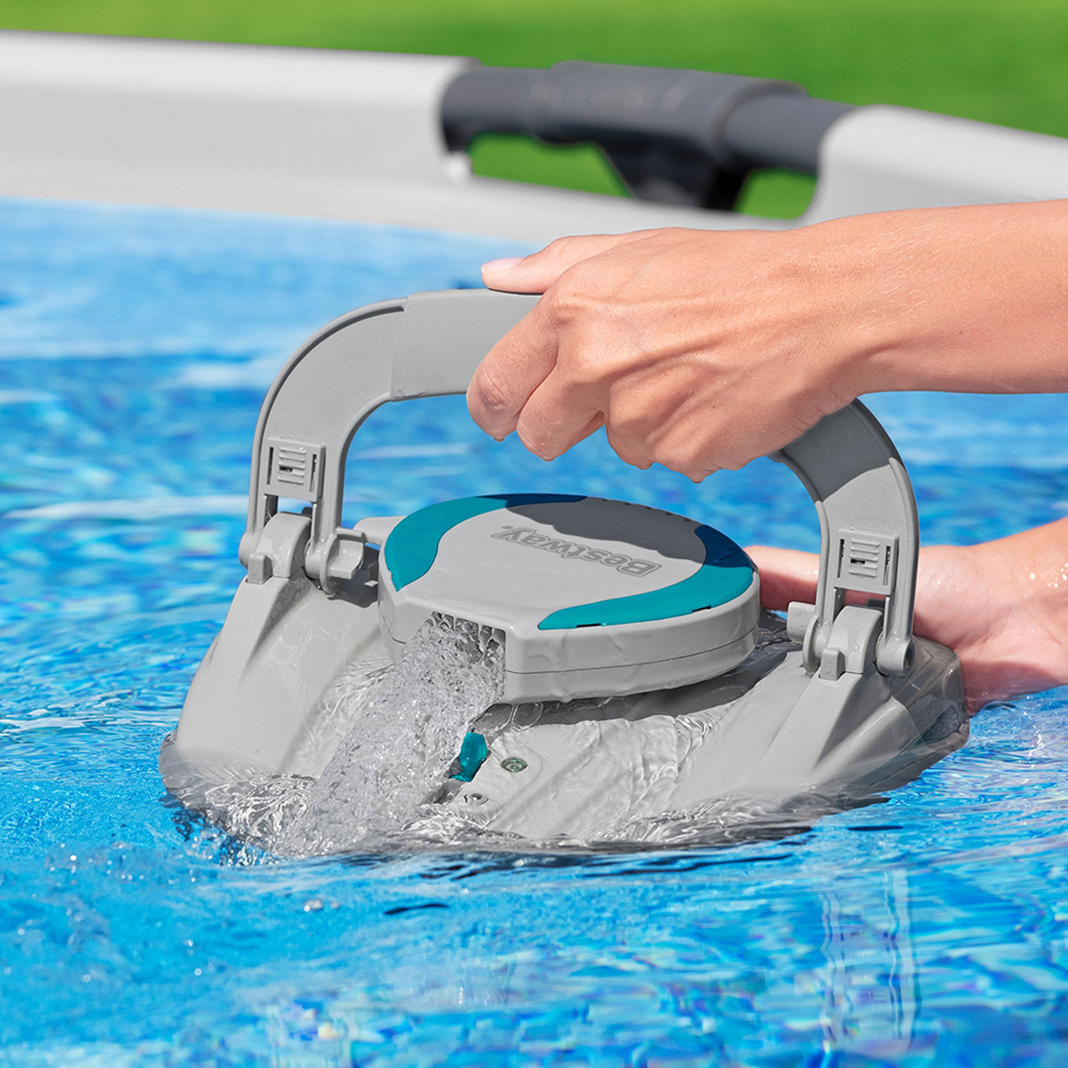 Bestway Poolsauger AquaTronix G100 | akkubetrieben