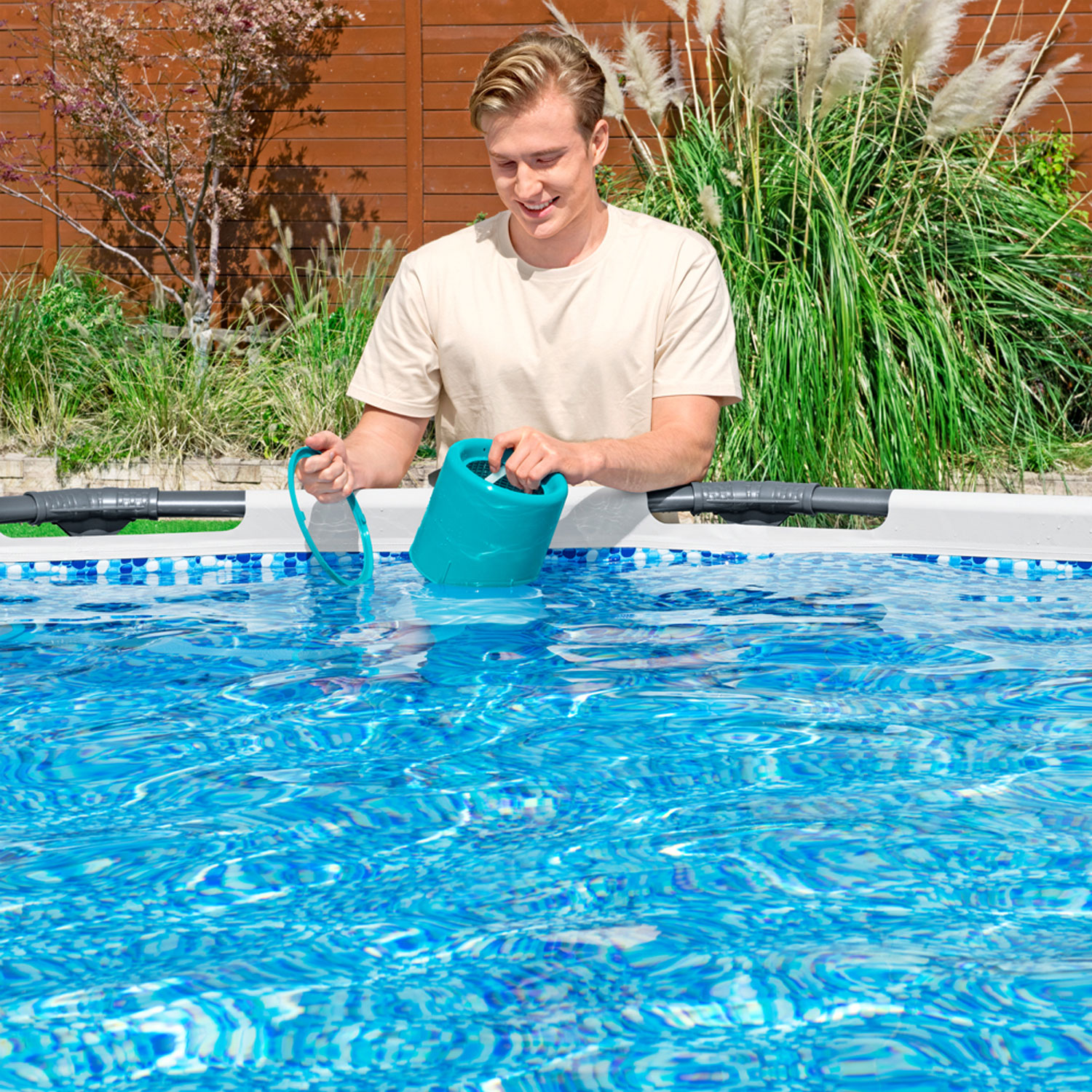 Bestway Pool Pflege-Set AquaClean Deluxe | für Pumpen ab 2006 l/h Leistung | inkl. Kescher