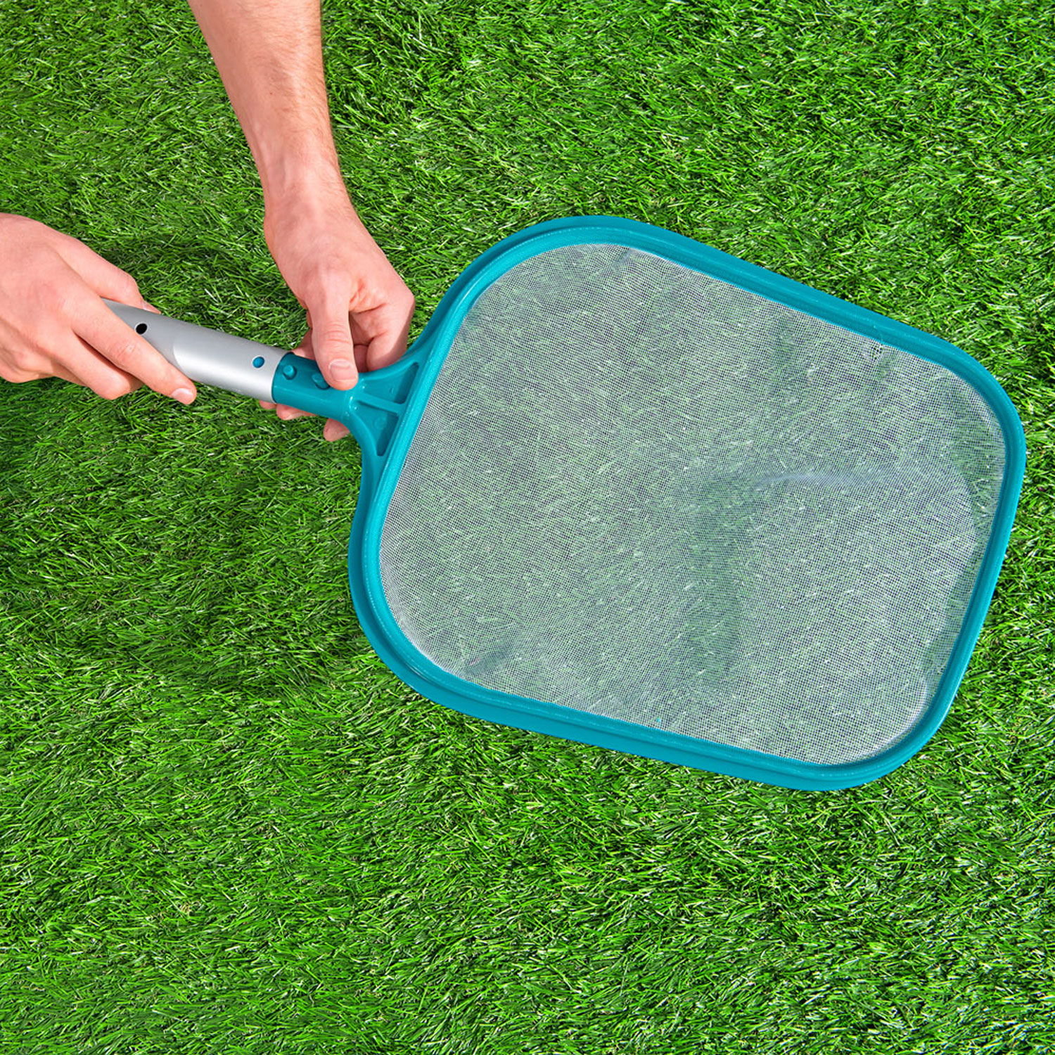 Bestway Pool Reinigungs-Set AquaClean Basic | für Pumpen ab 2000 l/h Leistung | inkl. Kescher