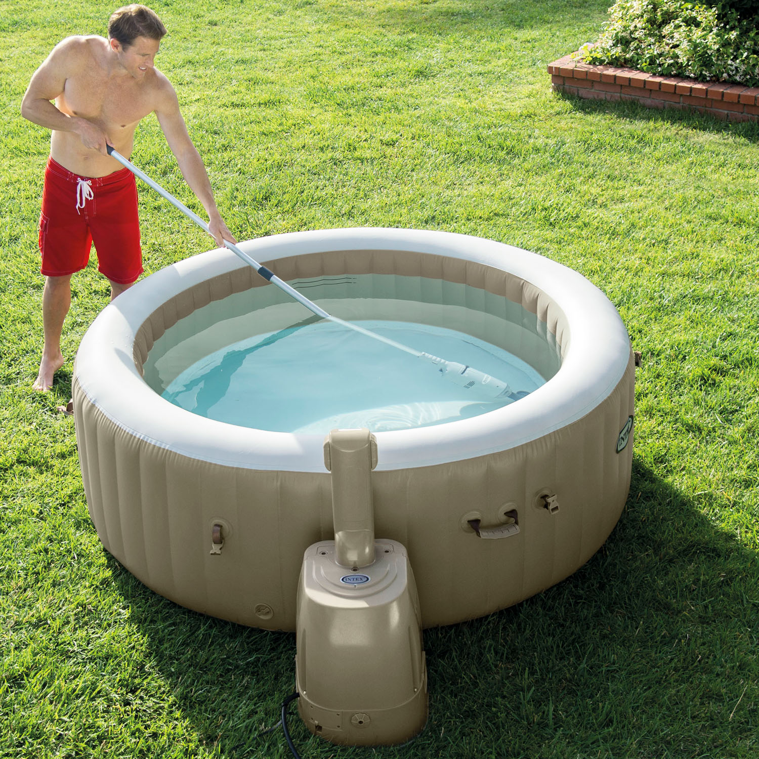 Intex Poolsauger | akkubetrieben | Bodensauger mit Abschaltautomatik